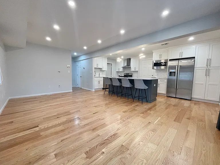 15 Marion St #E2 — Photo 4
