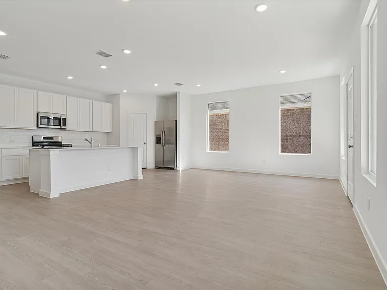 1805 Alpine Larch Ln — Photo 11
