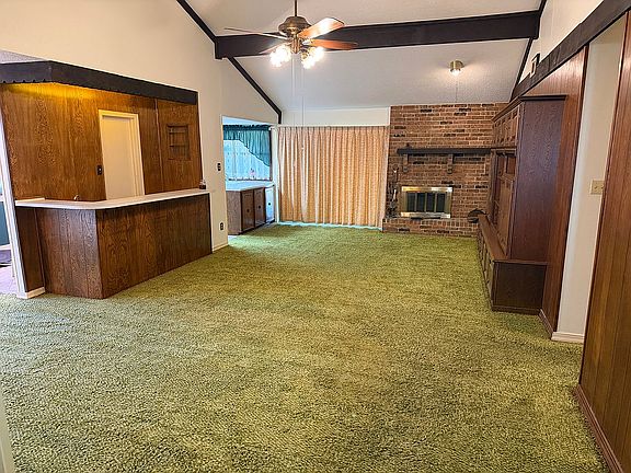 3rd image of 506 Rugby Pl