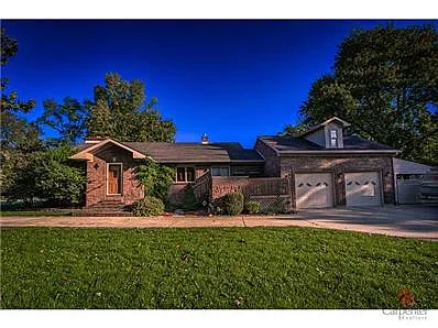 207 Richie Ave photo 1