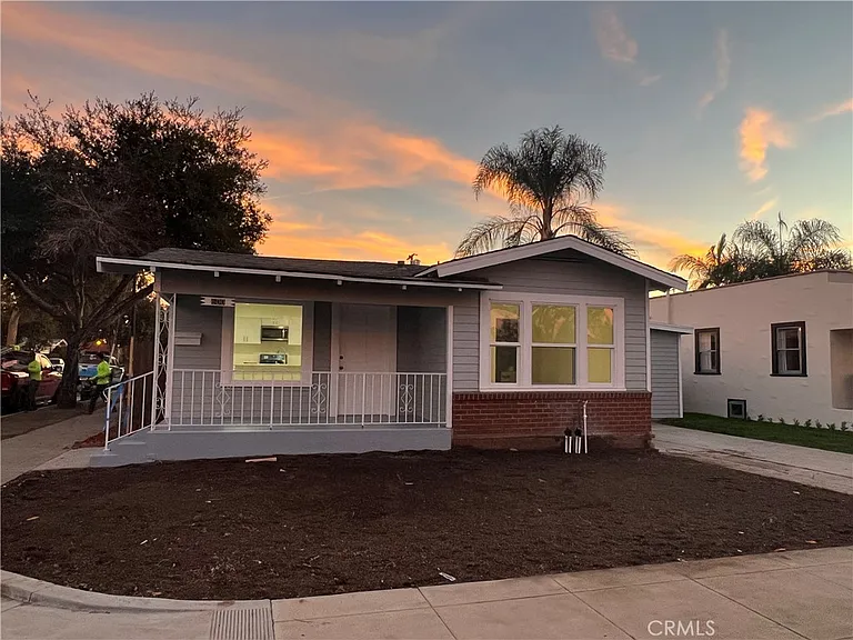600 W Wilshire Ave — Photo 1