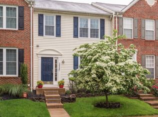 12042 Elliots Oak Pl, Bristow, VA 20136