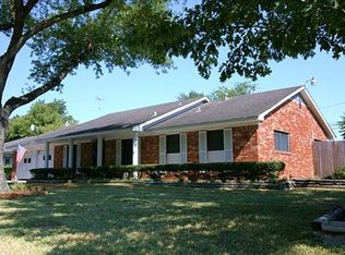 1006 Twinbrooke Dr, Houston, TX 77088