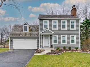 260 Pilgrims Path, Gurnee, IL 60031