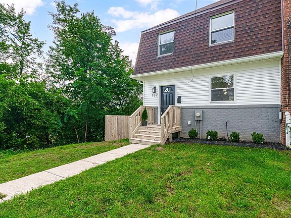 2nd image of 157 Wilmington Pl SE