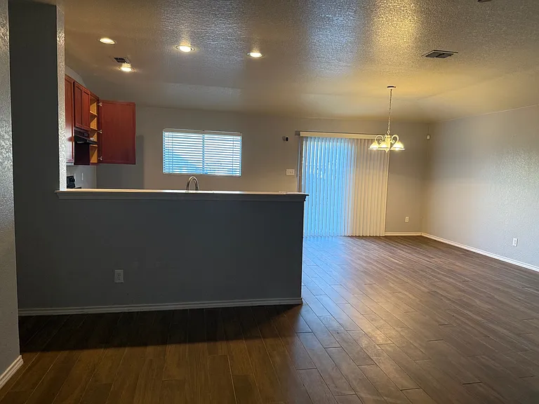4714 Dapple Dr — Photo 6