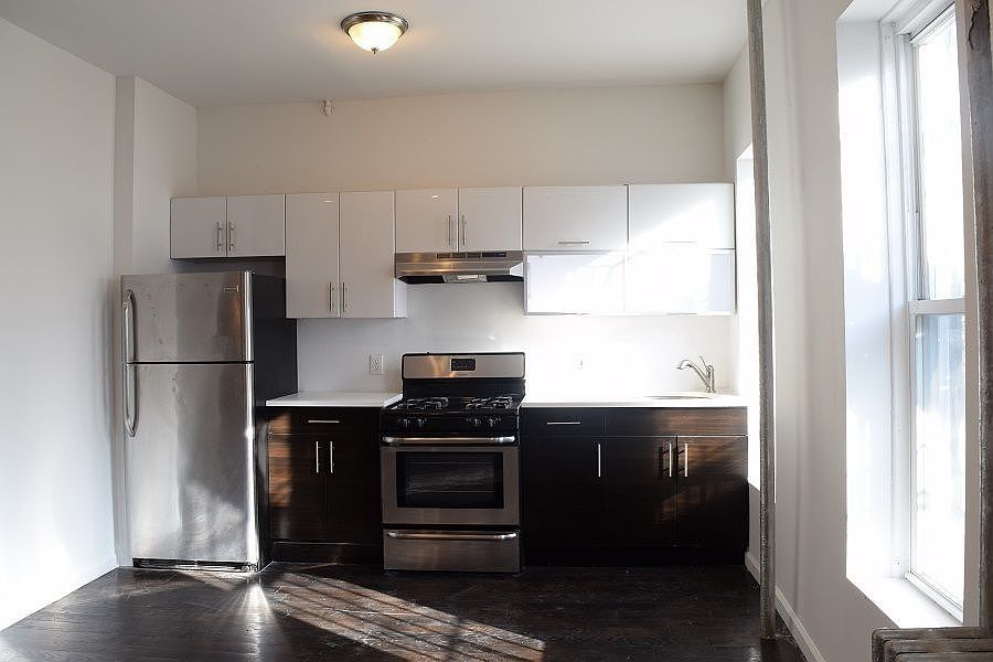 1st image of 214 Van Buren St #2WS
