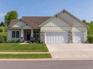 2897 Fairway Dr, Chaska, MN 55318