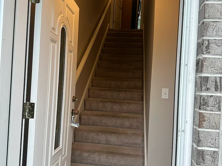 1006 W Canyon Dr — Photo 2