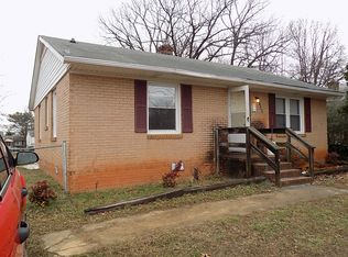 725 Clemmonsville Cir, Winston Salem, NC 27107
