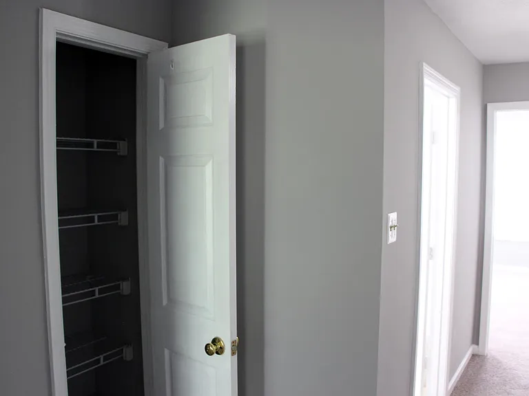 445 Woodhill Dr — Photo 12