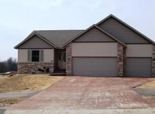 312 Springer Ave, Saint Charles, MN 55972