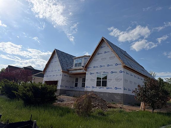 3rd image of 4065 Greentree Rd