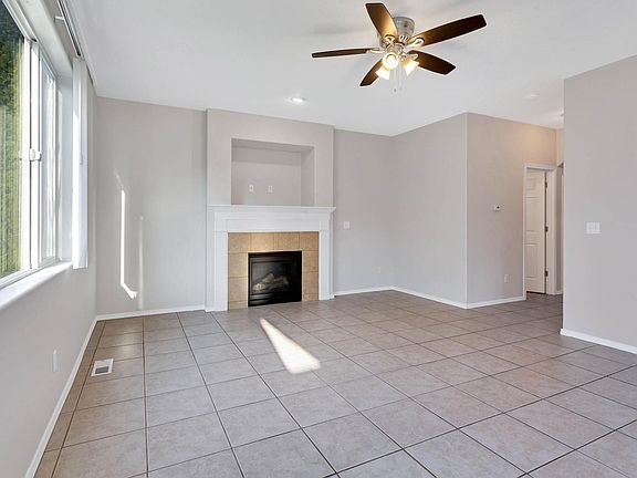 4th image of 3413 SE San Marino Ave