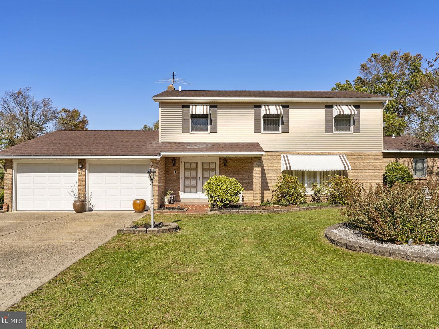 13 Clover Ln, Quakertown, PA 18951 Zillow