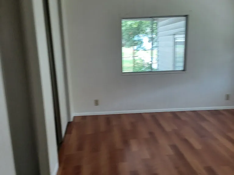 26139 Rose Ln — Photo 5