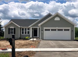 325 Stonebridge Rd, Grand Island, NY 14072