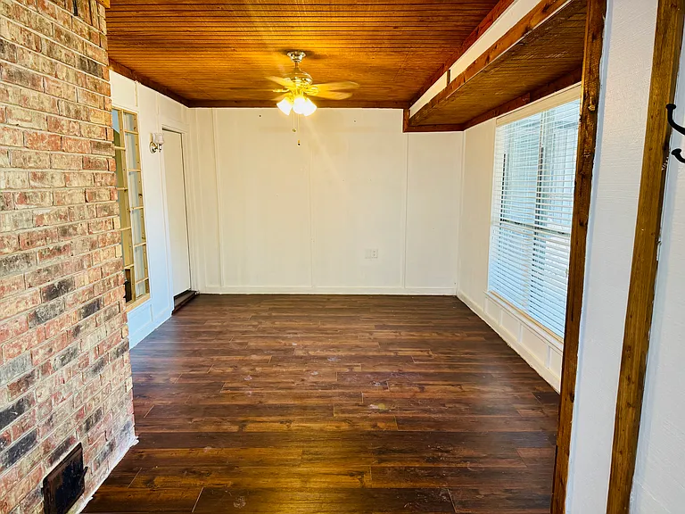 6010 Fawn Valley Ln — Photo 17