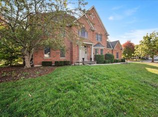 1084 Redwood Dr, Yorkville, IL 60560