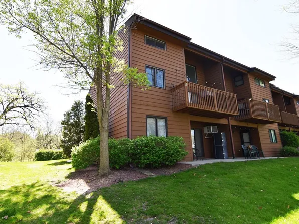 6924 238th AVENUE #9, Salem, WI 53168