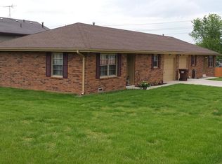 2975 W Roxbury St #B, Springfield, MO 65807