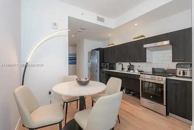 398 NE 5th St #3511 — Photo 9