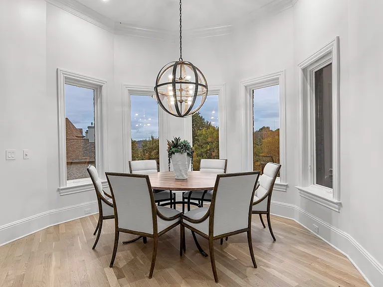 1415 Richland Woods Ln — Photo 24