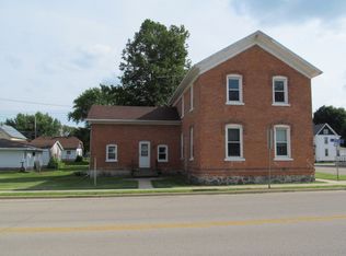 126 W Juneau St, Hustisford, WI 53034