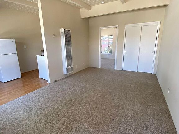 2nd image of 920 Evelyn St APT 4