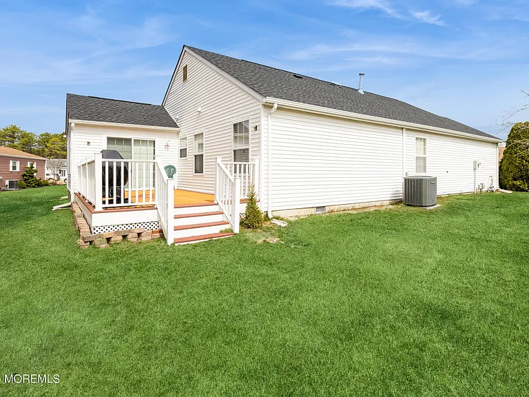 43 Stockport Dr — Photo 23