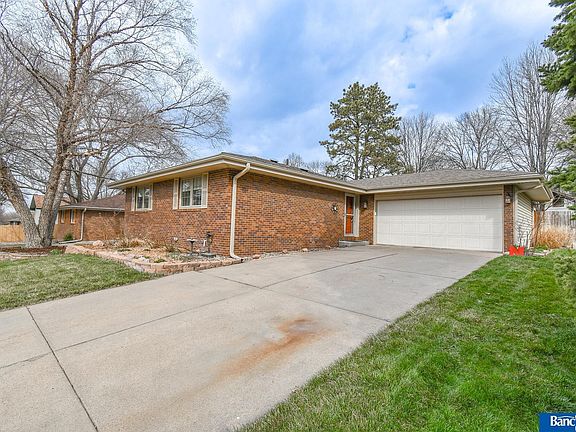 2nd image of 6216 Deerwood Dr