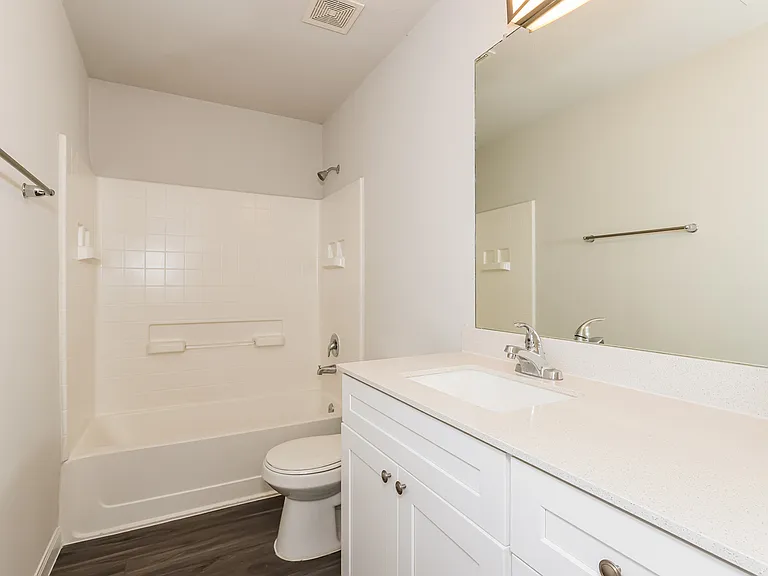 2438 Gibbs Bend Ct — Photo 26