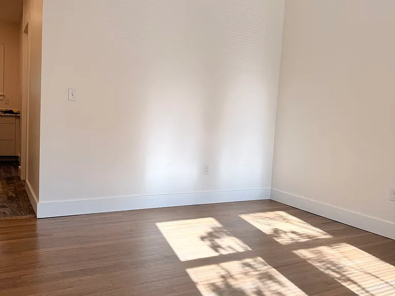 41 Furman Ave #5 — Photo 51