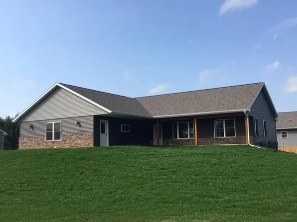 415 Mourning Dove Court, Arena, WI 53503