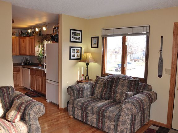 2nd image of 2320 Hillview Ct