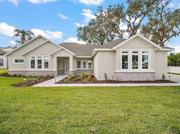 845 Oaks Shores Rd, Leesburg, FL 34748