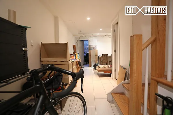 Rented by Citi Habitats | media 37