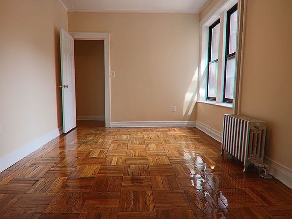 5th image of 19 Cumming St APT 2C