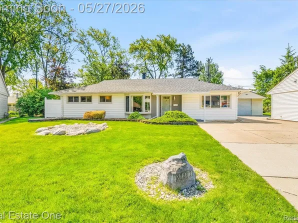 29737 Brandt Ct, Garden City, MI 48135