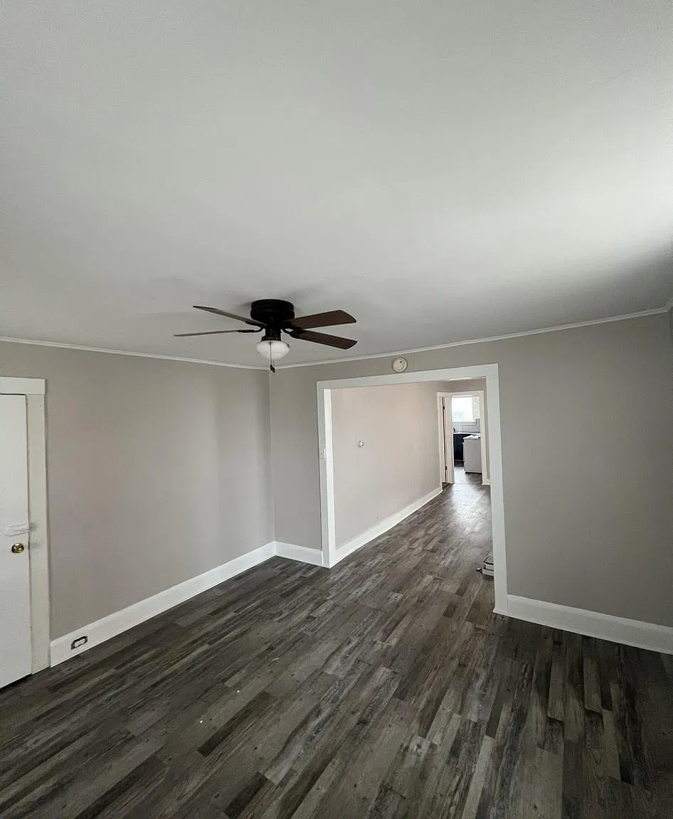 1 bed, 1000 sqft, $900 — Photo 2
