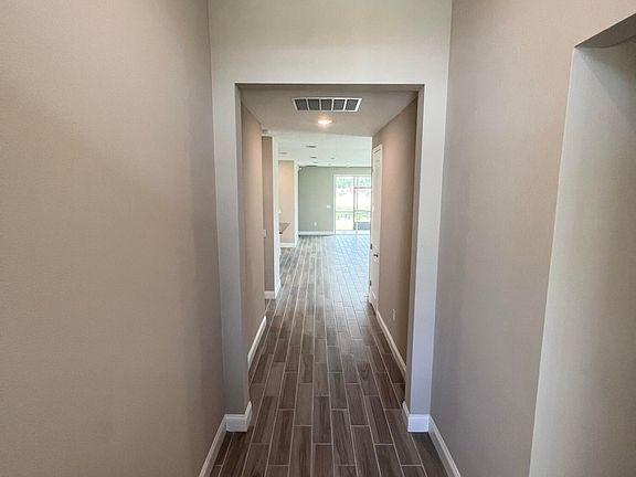 3rd image of 4110 Clifden Dr