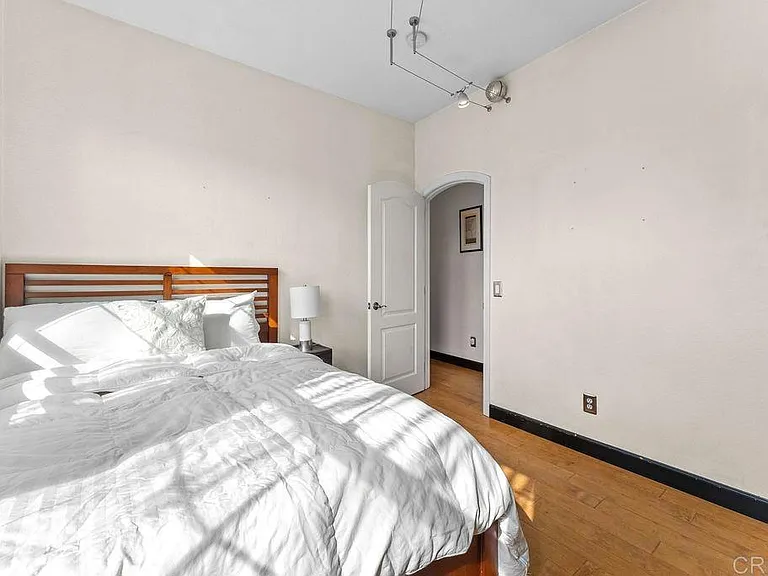 2712 Villas Way — Photo 22