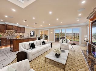 7351 E Singingwood Dr, Anaheim, CA 92808