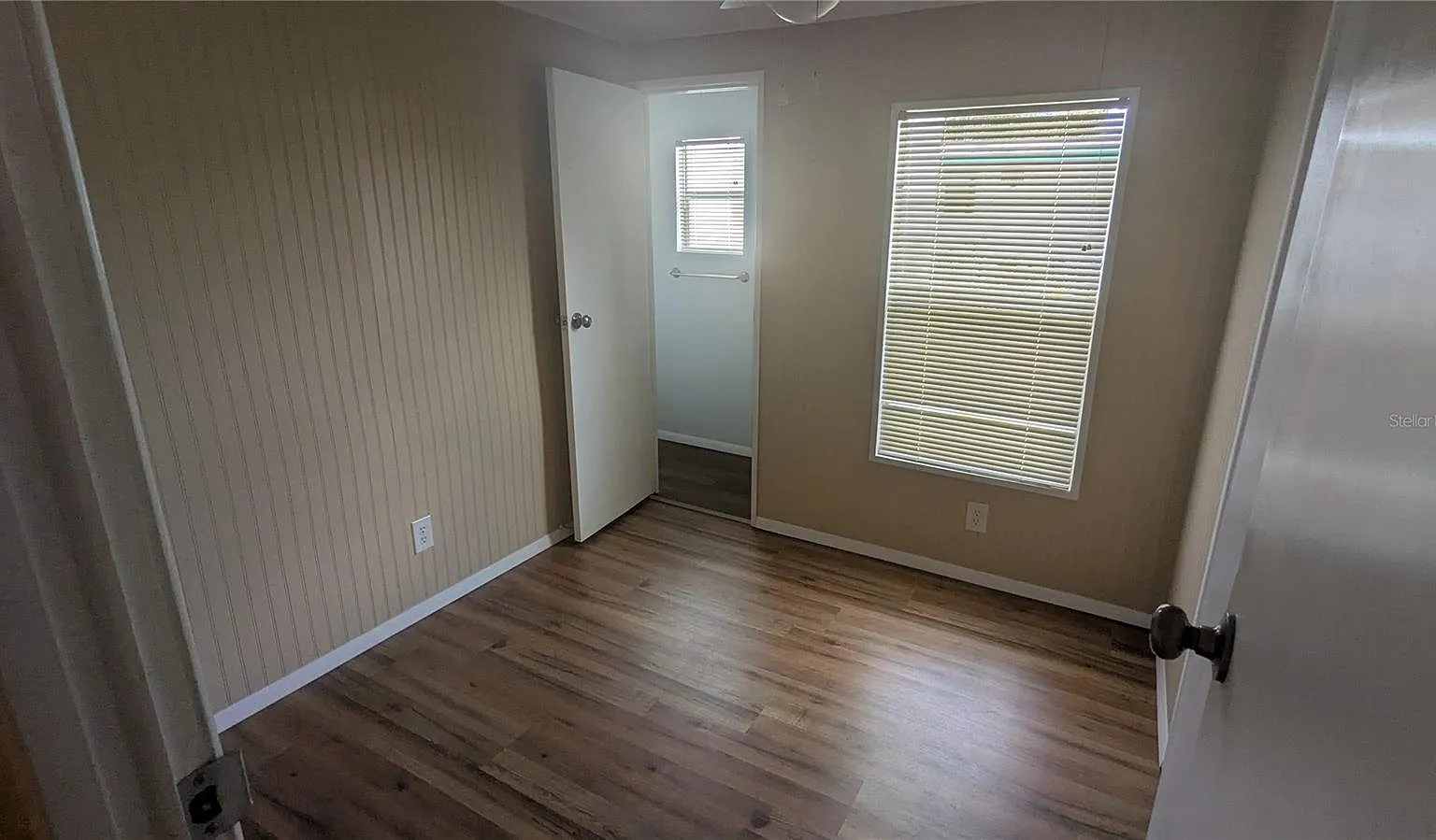 2 bed, 1.5 bath, 848 sqft, $1,400 — Photo 4