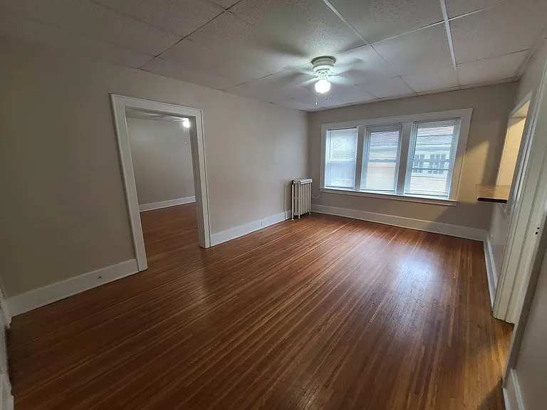 1625 East Ave — Photo 28
