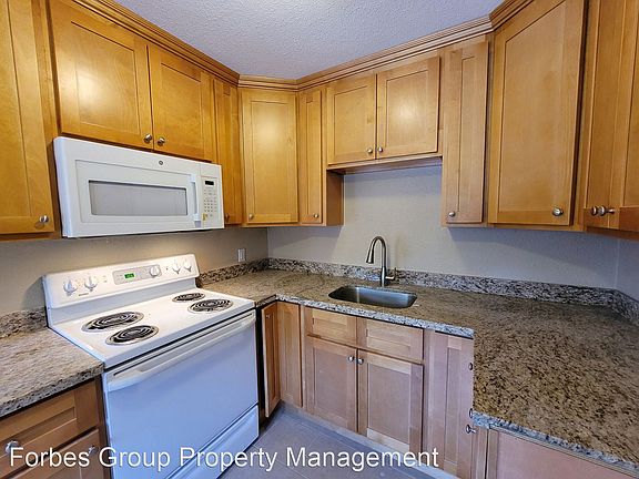 4th image of 344 N 5th St #9989243