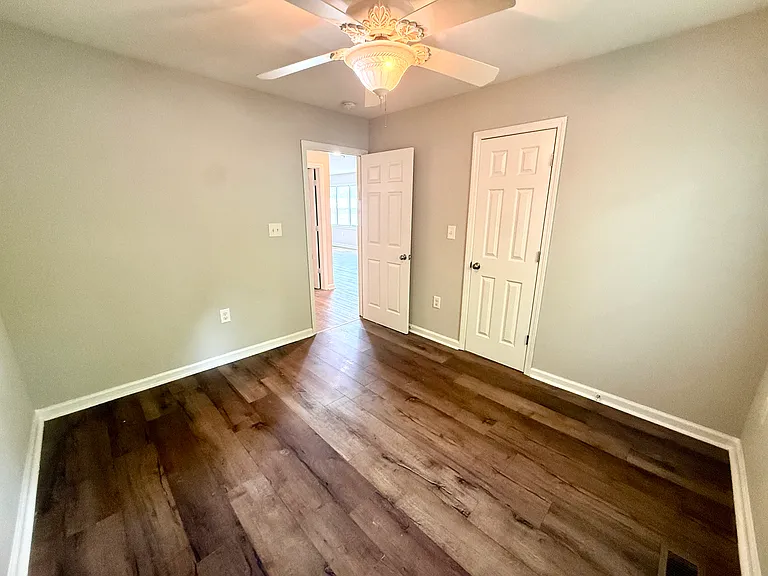 705 Julian St — Photo 14