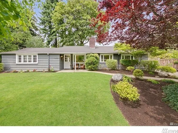 10424 NE 17th St, Bellevue, WA 98004
