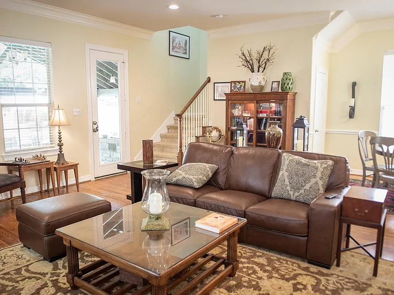 7604 Janak Dr — Photo 25