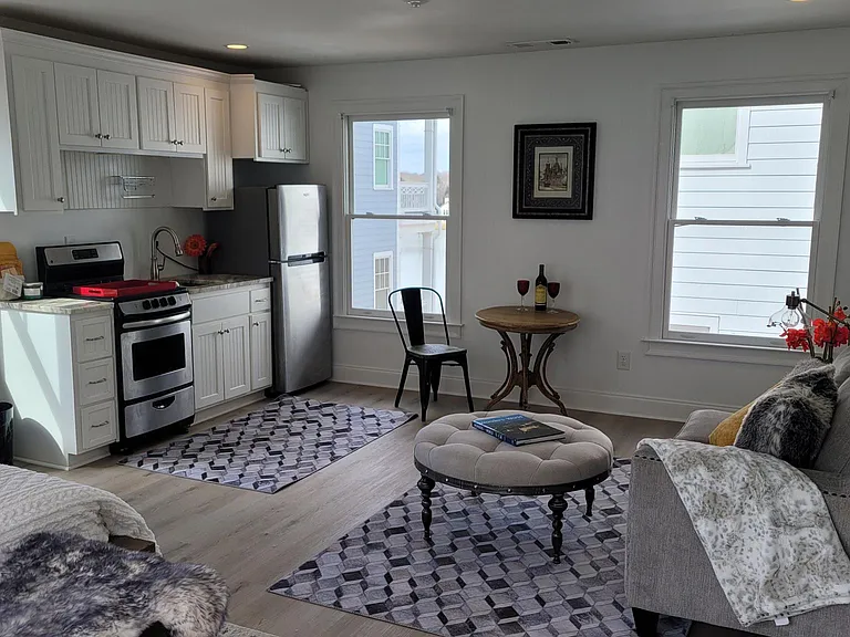 7040 Lullwater Rd #VICKERY GARAGE — Photo 5